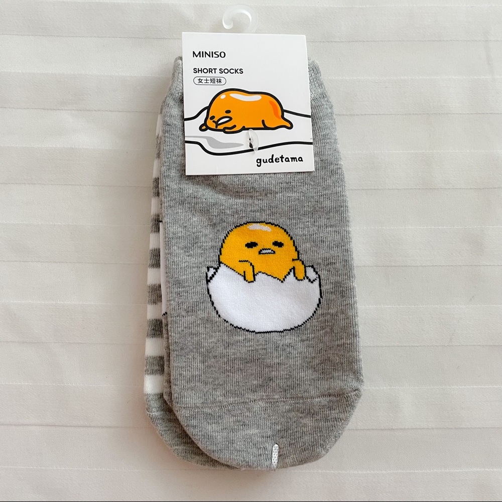 NWT 2 pairs of Gudetama Ankle Socks